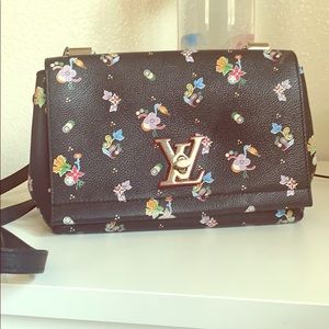 Louis Vuitton Embellished Crossbody ❤️🖤